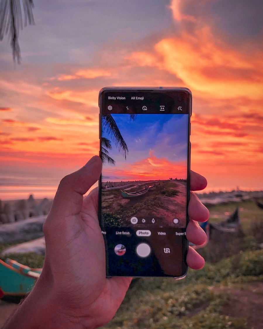 Photo "Top 5 Budget-Friendly Smartphones for Content Creators in 2025"